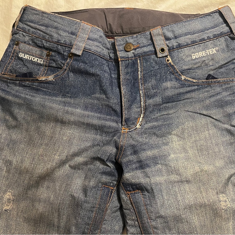 Burton women’s “denim” ski/snowboard pant. RARE